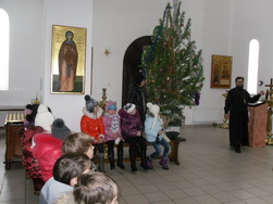 Поездка детей из СОШ №2 в храм в ст. Фастовецкую 2013 г.